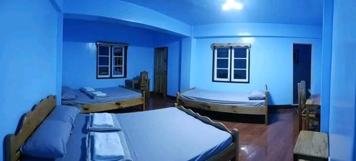MOTHER MARRY INN - Family Room With Balcony
