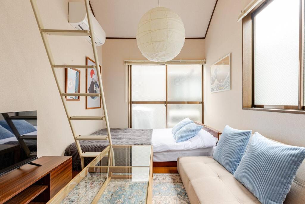 弥生町1丁目206