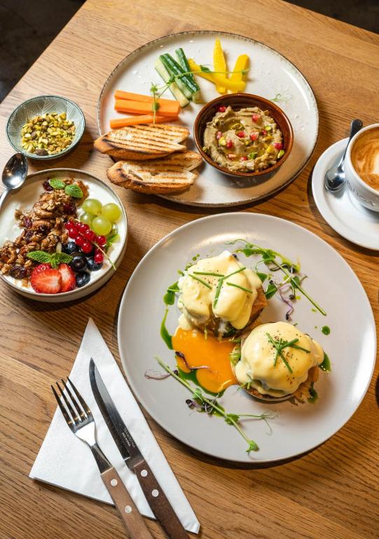 Budapest Eye- Boutique Suites, by BQA - Resim 3