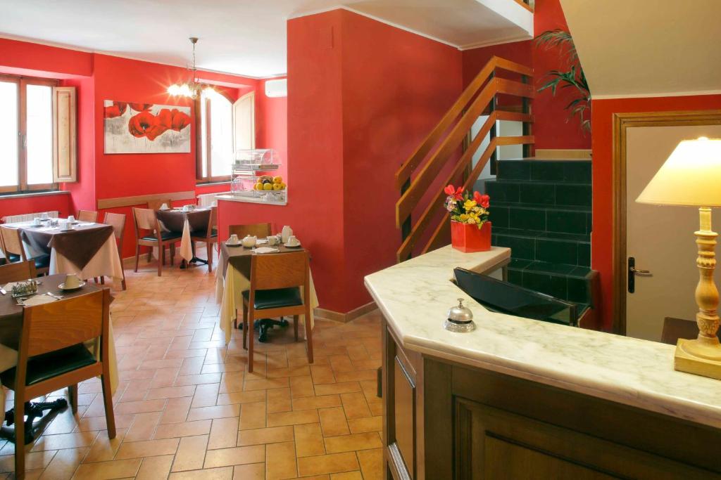 Hotel Properzio - Resim 31