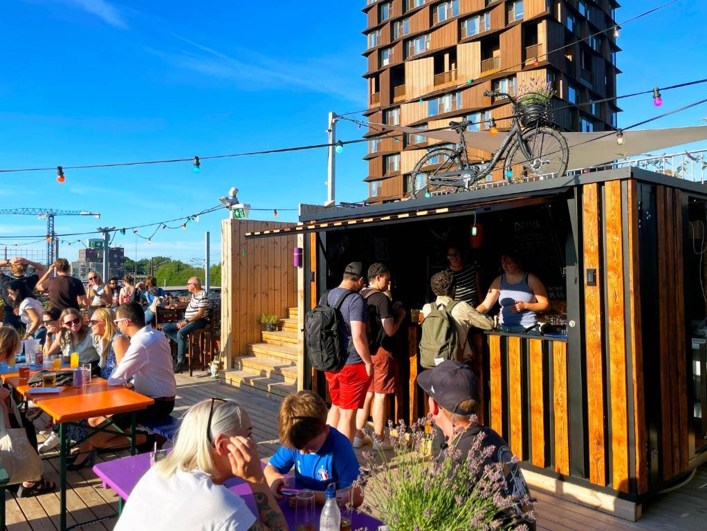 Hosté ubytování Urban Camper Hostel & Bar