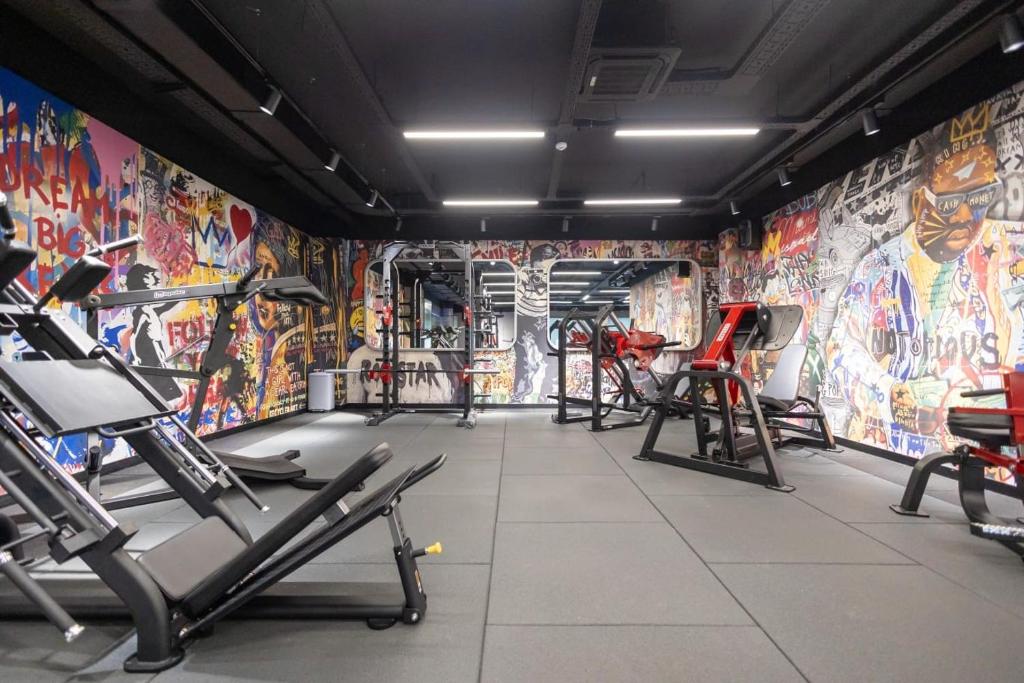 Fitness centrum a/nebo fitness zařízení v ubytování Mercure Prishtina City