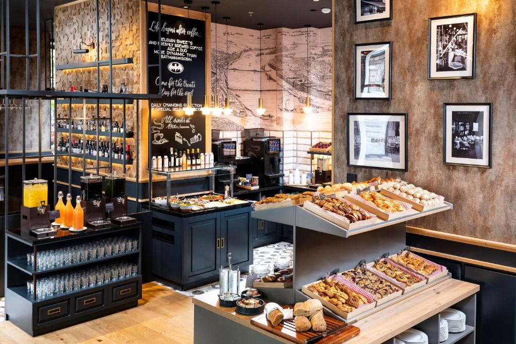 Three Corners Avenue Hotel - Resim 11