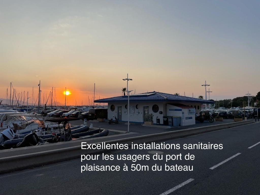 Fotografie z fotogalerie ubytování Yacht Studio Galarne v destinaci Saint-Raphaël