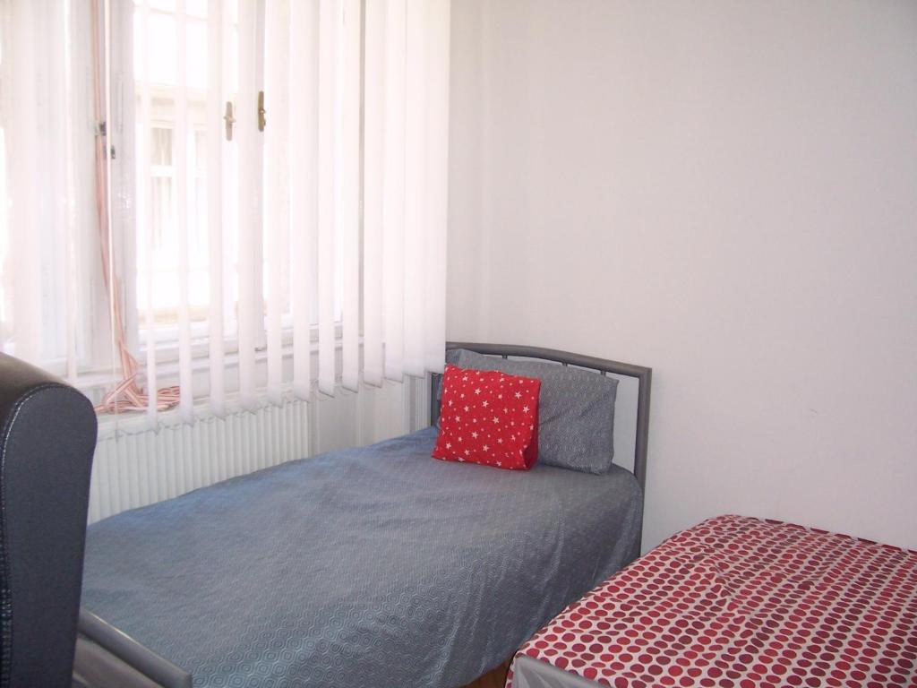 Postel nebo postele na pokoji v ubytování Universal Apartment Budapest