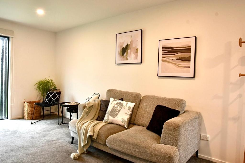 Close to Arena and one kilometer from Railway station onsite EV car park - Resim 23