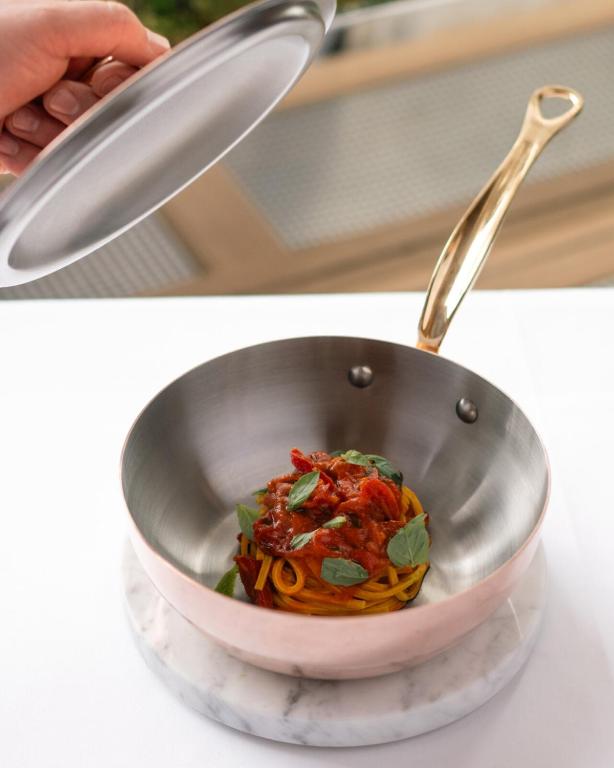 Four Seasons Hotel des Bergues Geneva - Resim 24