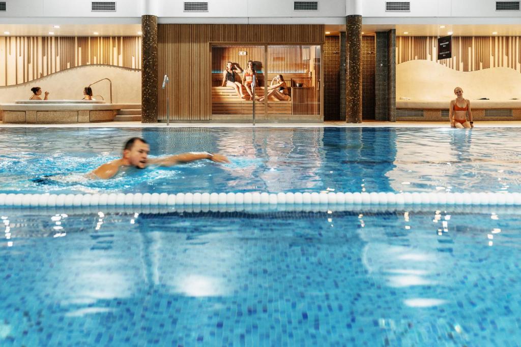 Hotel Step Praha Bazen () Hotel Step Praha Bazen