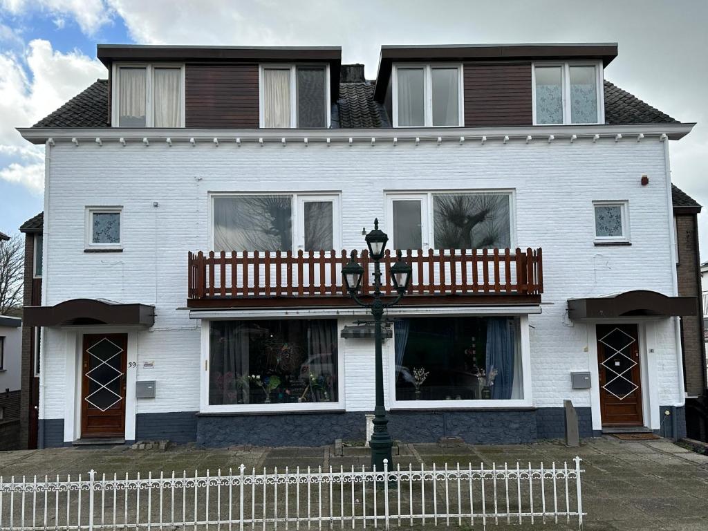 Hotel B&B Sint-Maria NEXT DOOR - Resim 1