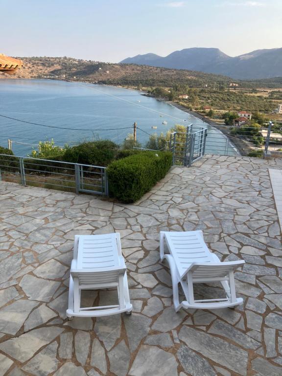 Gallery image of Ageranos seaview house in Kamáres