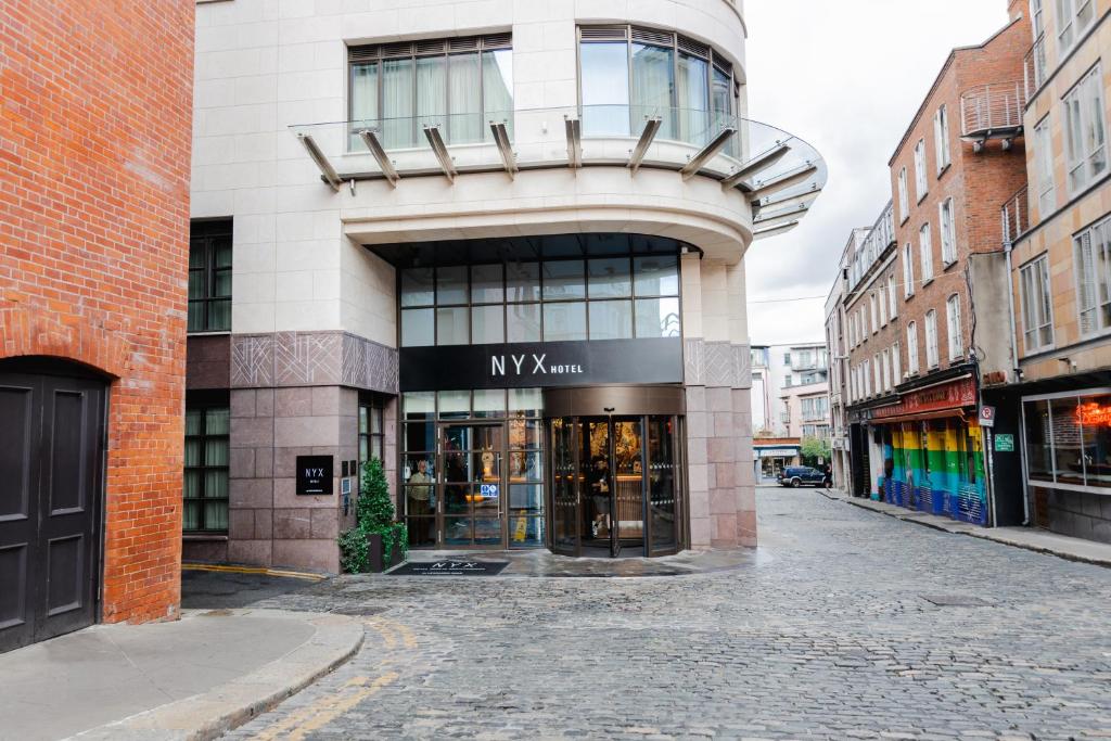 O edifício em que o hotel se localiza