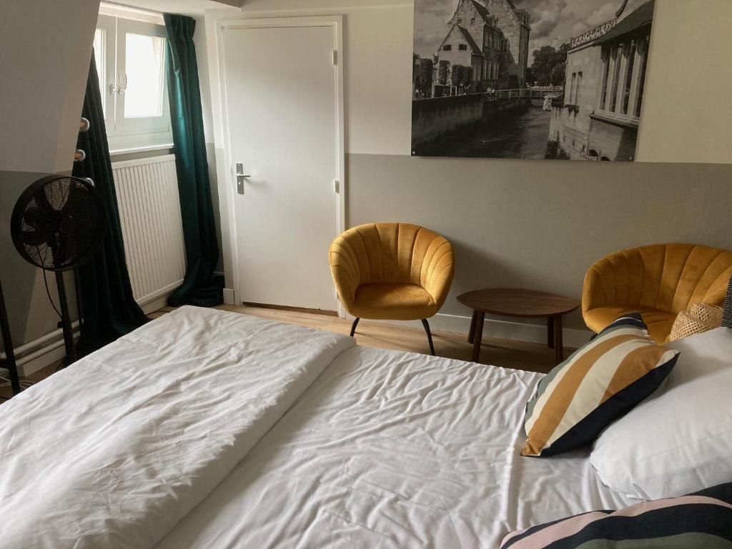 Hotel Courage Valkenburg - Resim 12