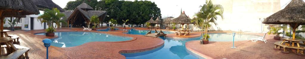 Bazén v ubytování Hotel Juan Sebastián nebo v jeho okolí