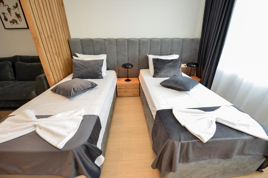 One by One - by Grand Accommodation - Deluxe Studio