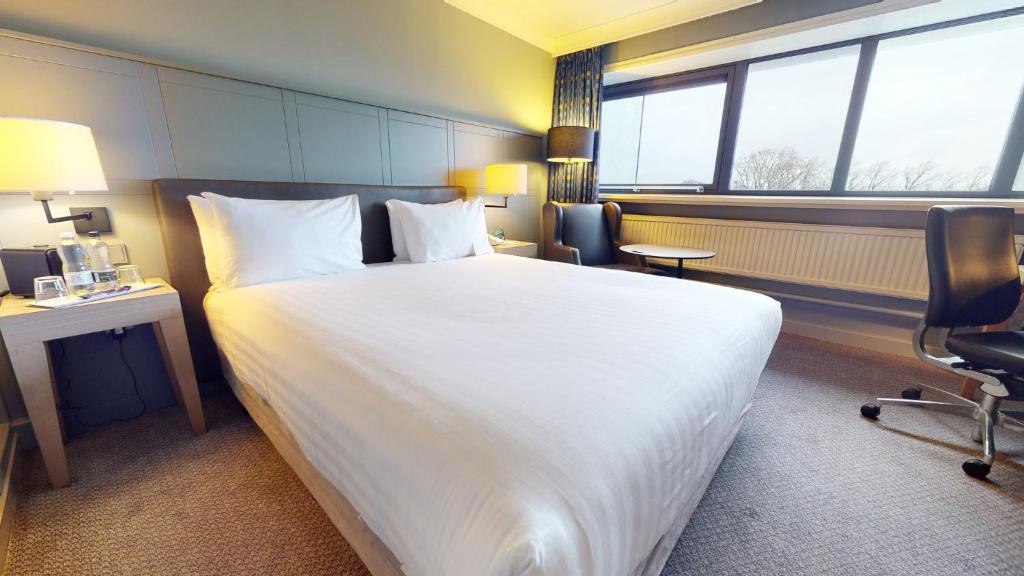 Holiday Inn Cardiff City Centre by IHG - Resim 5