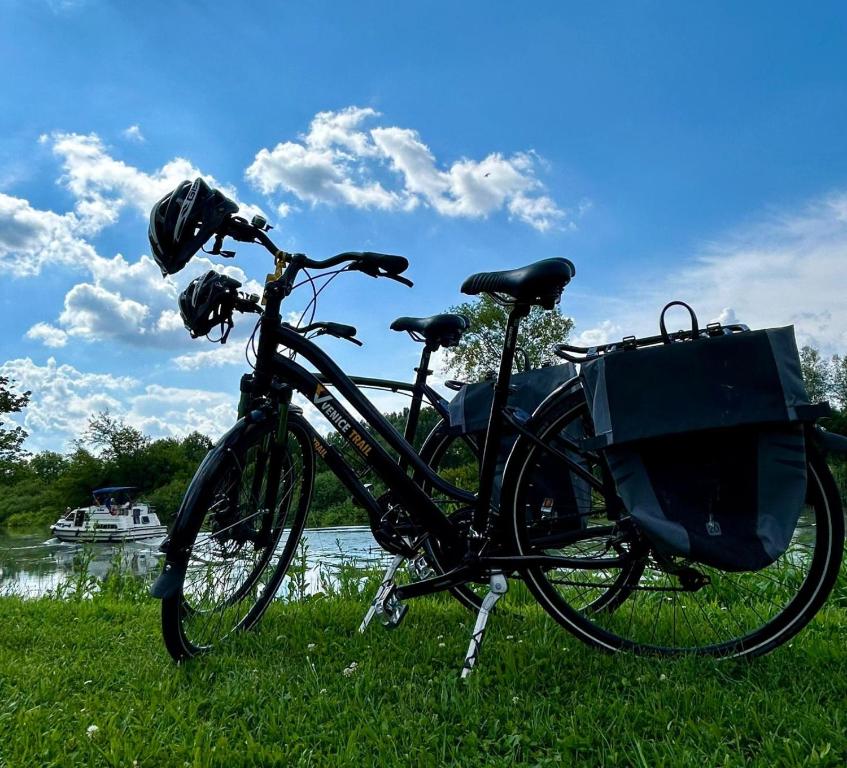 Rowery dostępne w obiekcie Borgo Cà dei Sospiri lub w pobliżu