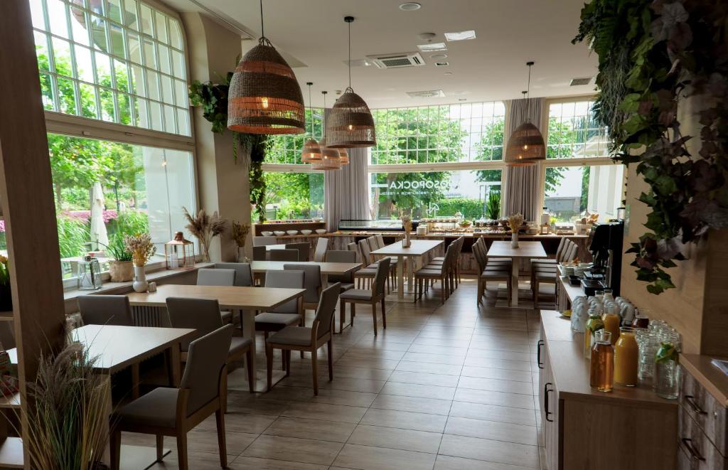 Restaurace v ubytování Hotel Eureka