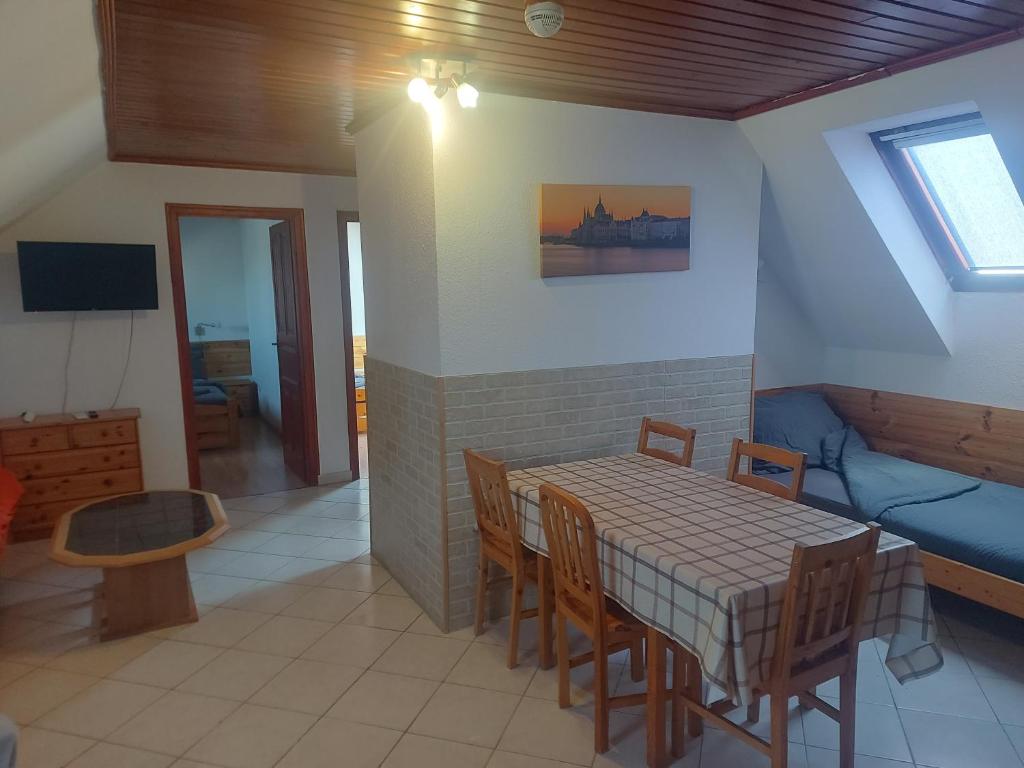 TV a/nebo společenská místnost v ubytování Apartman116 Airport