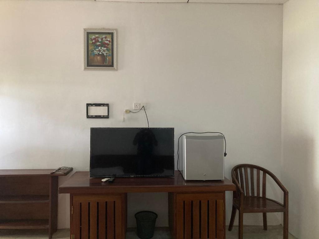 TV a/nebo společenská místnost v ubytování Trinco Rest House