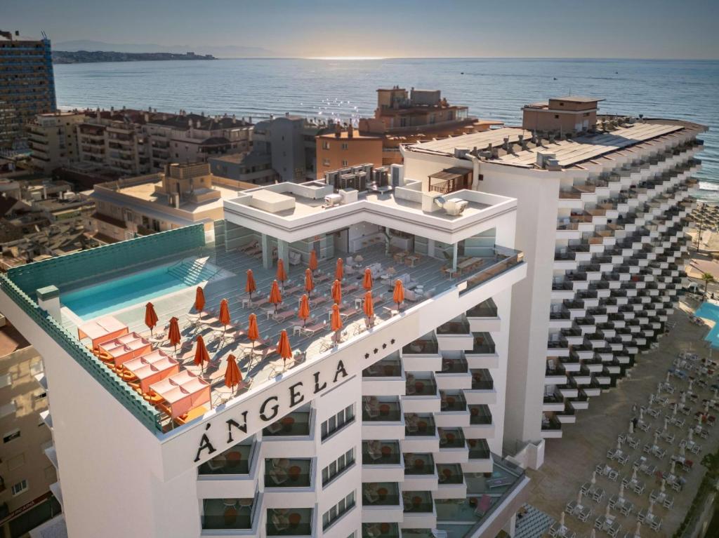 Swimmingpoolen hos eller tæt på Hotel Angela - Adults Recommended
