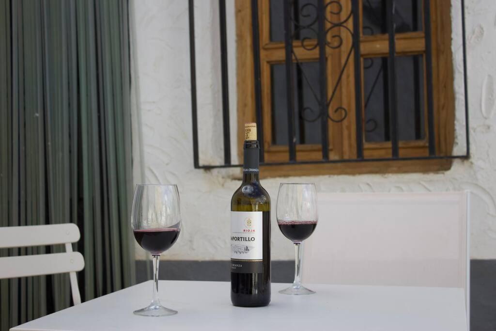 Nápoje v ubytování RentitSpain El Rincón, Casa Cueva en Guadix