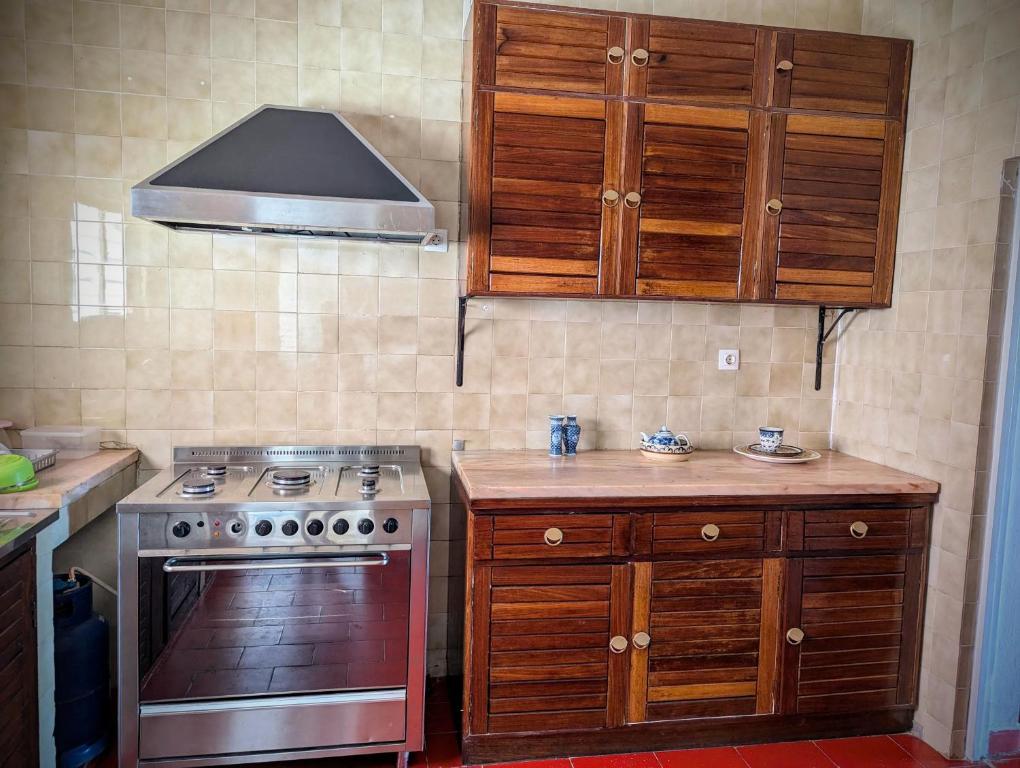Kuchyň nebo kuchyňský kout v ubytování Casa Estrela - Sea & Art Guesthouse