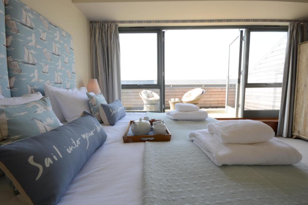 King George Penthouse 2