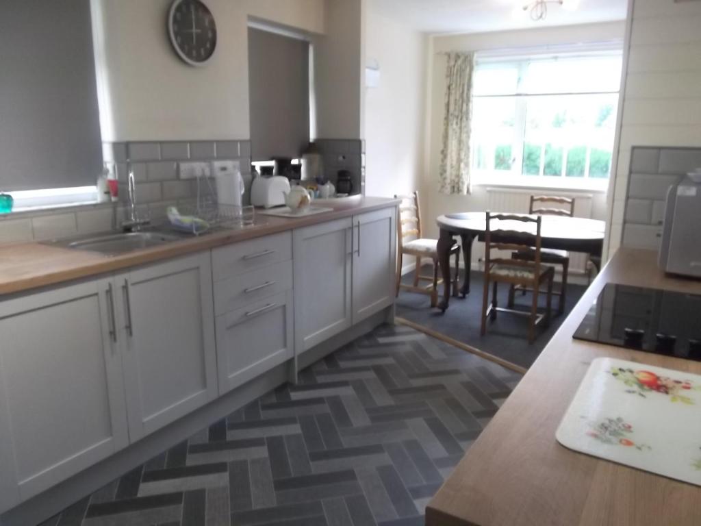 Dapur atau dapur kecil di Hall Dale View near Matlock & Peak District
