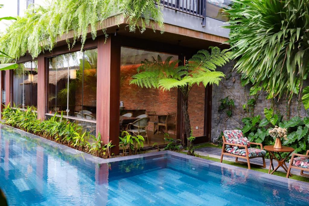 Bazén v ubytování K House Apartment Danang Beach nebo v jeho okolí