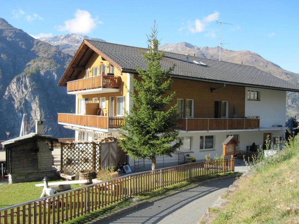 Apartment Haus Waldheim Grächen, Switzerland