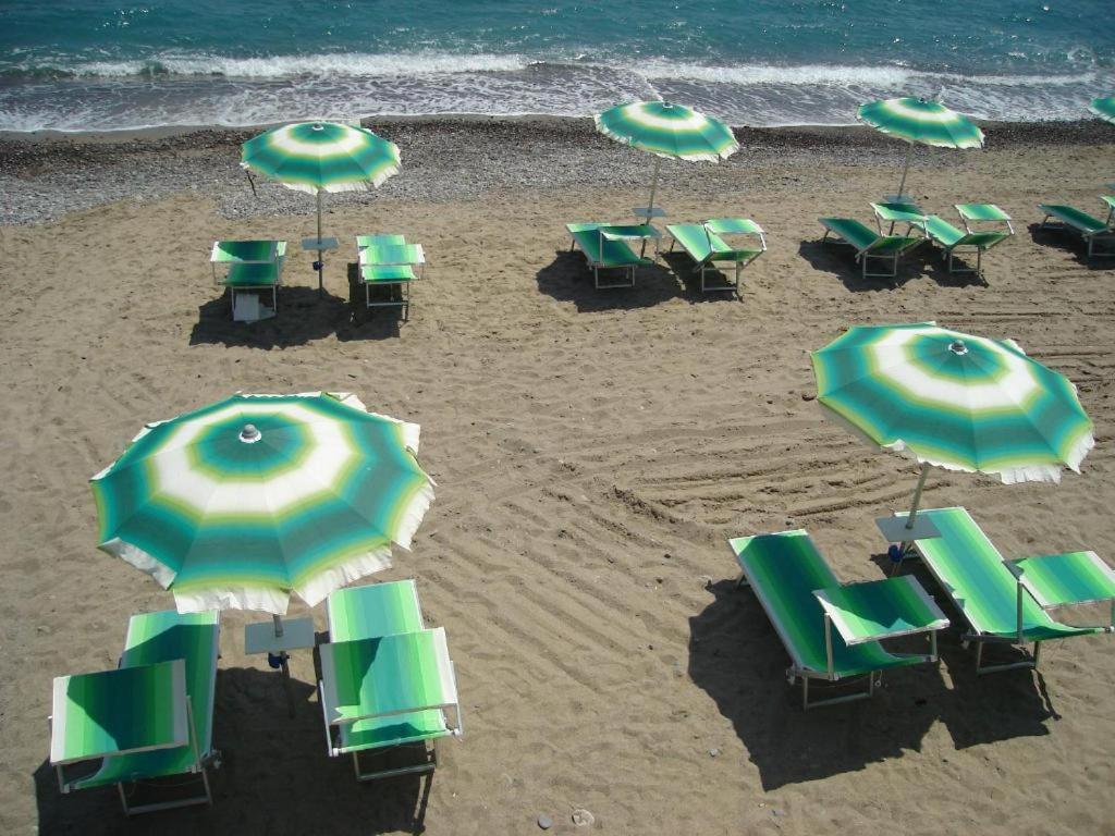 Pantai di atau dekat dengan apartmen