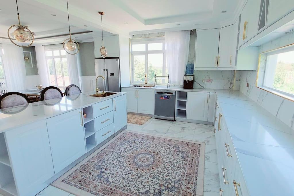 Kuchyň nebo kuchyňský kout v ubytování JK Residence Kikuyu