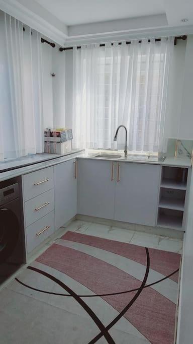 Kuchyň nebo kuchyňský kout v ubytování JK Residence Kikuyu