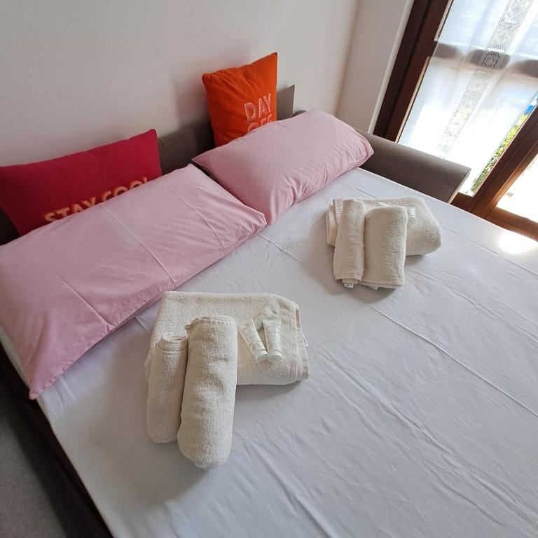 Postel nebo postele na pokoji v ubytování Rilo's Home