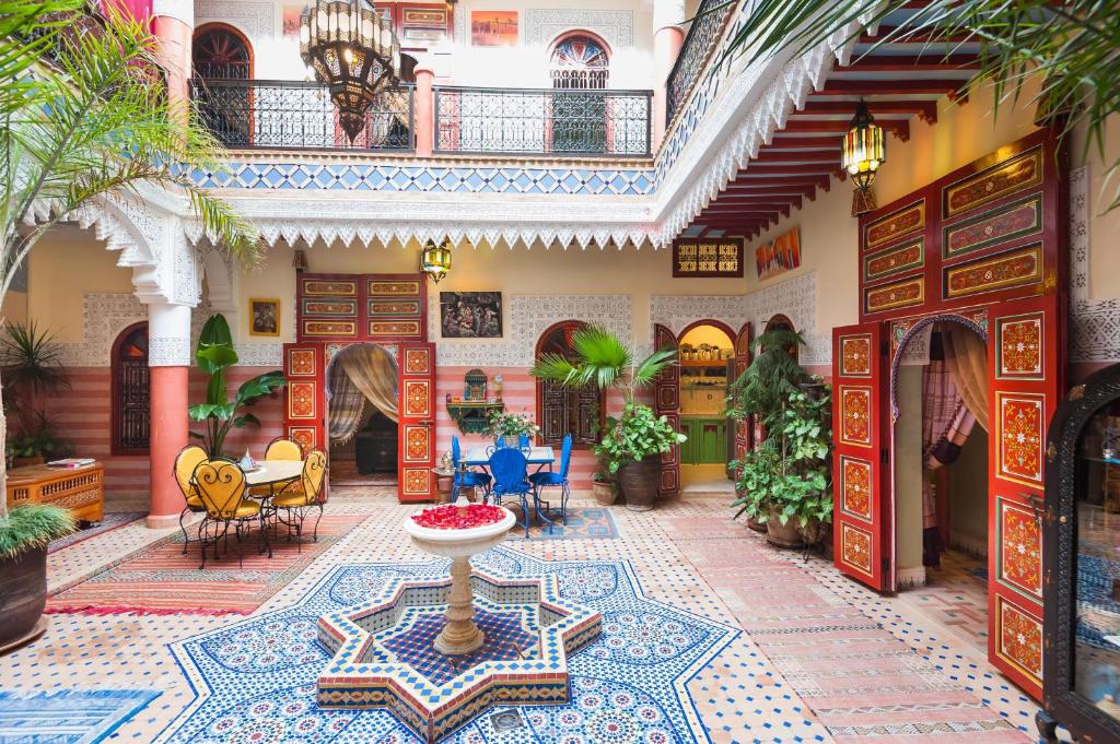 Patio nebo venkovní prostory v ubytování Riad bleu du Sud