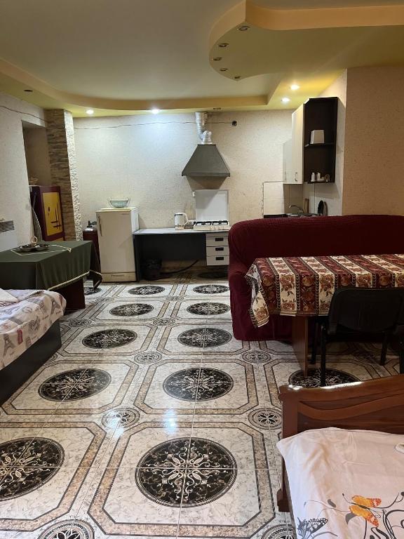 Kuchyň nebo kuchyňský kout v ubytování Komitas Avenue Guest House