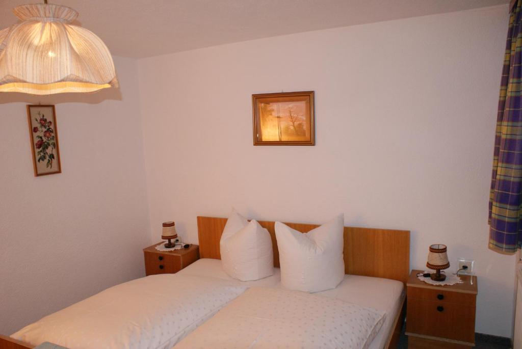 Postel nebo postele na pokoji v ubytování Ferienhaus Waldesruh