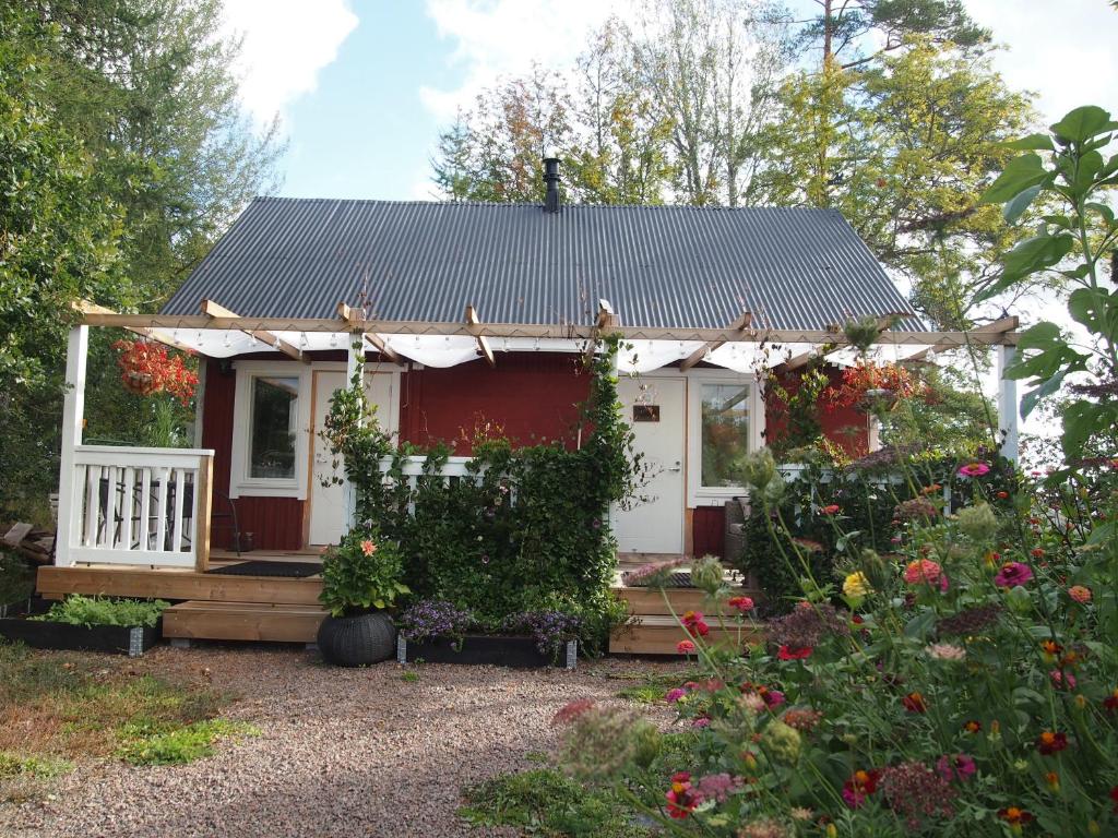 Photo from Söderstrand B&B Tammi Room in Ahvenkoski, Southern Finland, Finland