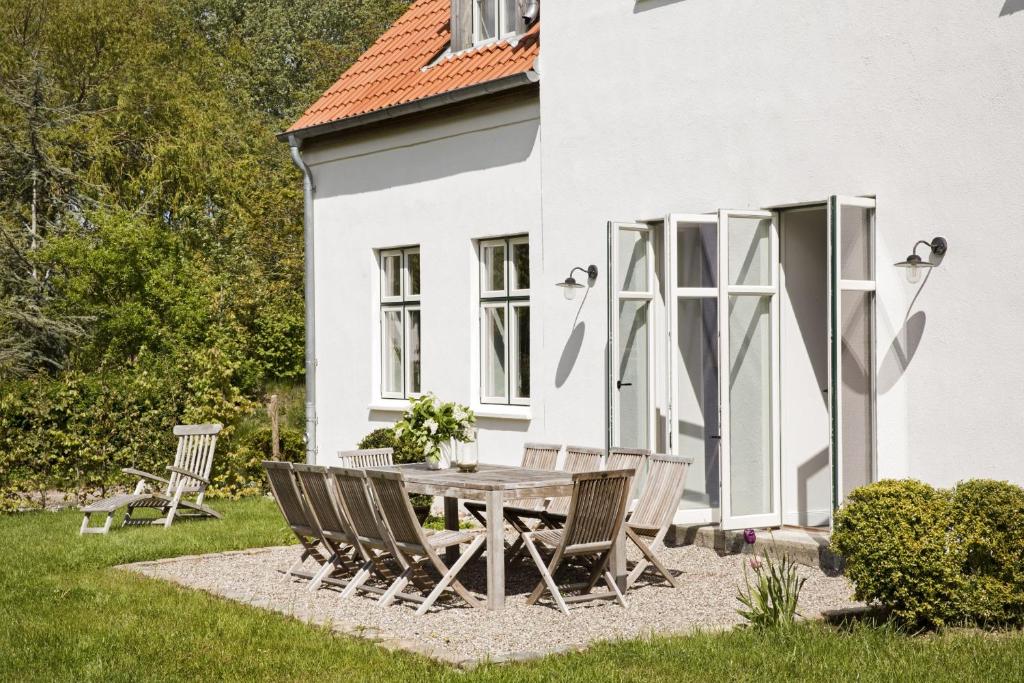 Zahrada ubytování Großzügiges Landhaus in Ostseenähe mit großem Garten, Ofen und Sauna für 12 Personen