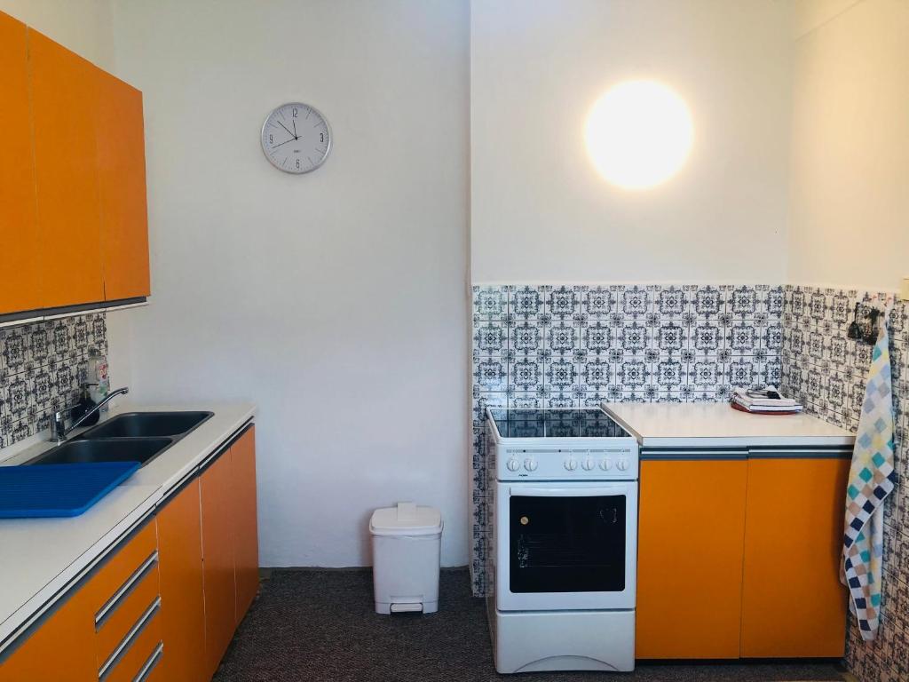 Kuchyň nebo kuchyňský kout v ubytování Apartmány Zelená Hora s velkou zahradou