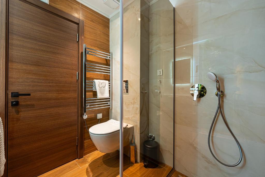 Vannituba majutusasutuses Hotel De‘Andros Virpazar