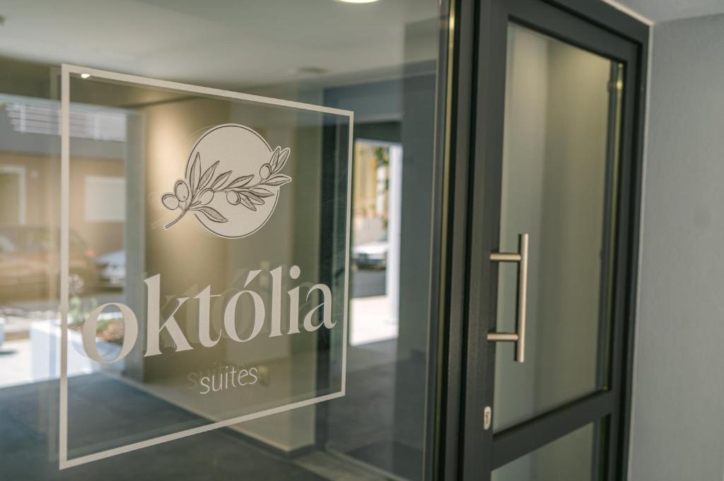 Certifikát, hodnocení, plakát nebo jiný dokument vystavený v ubytování Oktolia suites