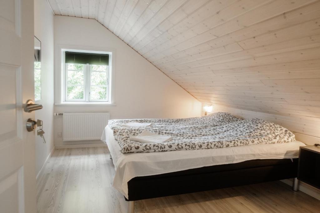 Stevns Klint Bed & Breakfast房間的床
