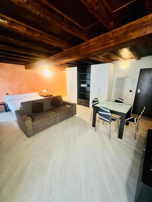 Posezení v ubytování Room Verona Ai Duchi