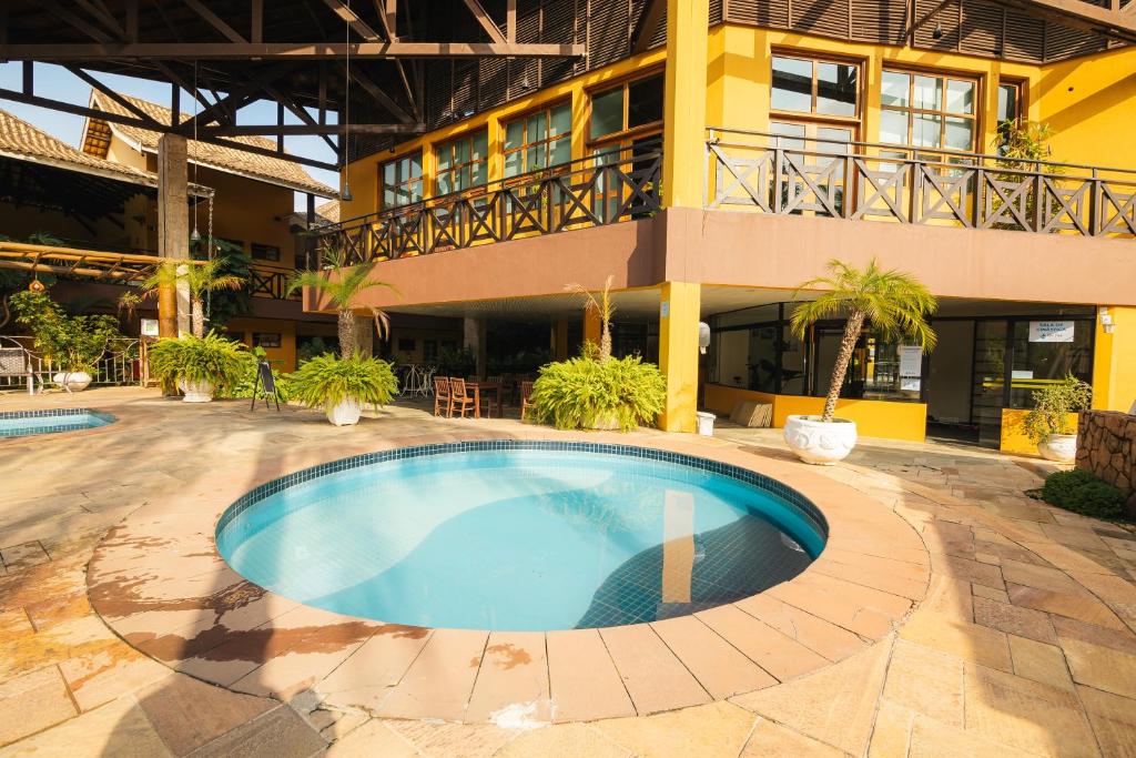 Bazén v ubytování FLAT 3-107 - Iha Flat Hotel - Pereque - Ilhabela nebo v jeho okolí