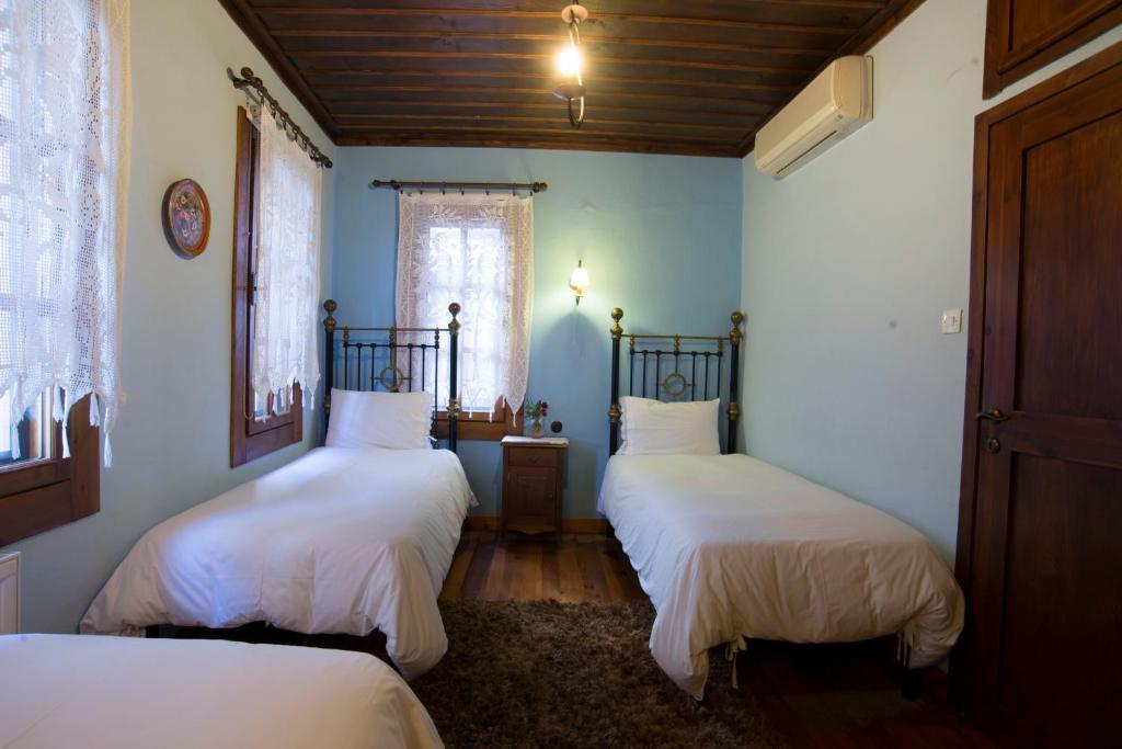 Varosi Guesthouse - 11