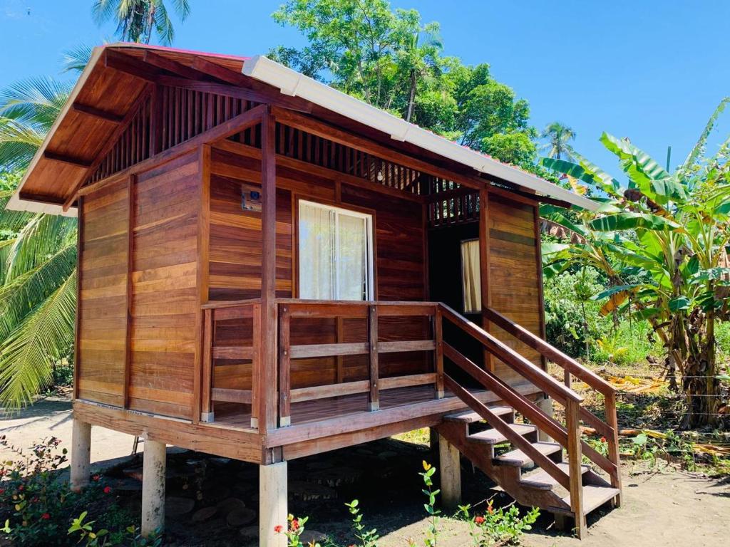 Taman di luar Ecolodge Vientos de Yubarta