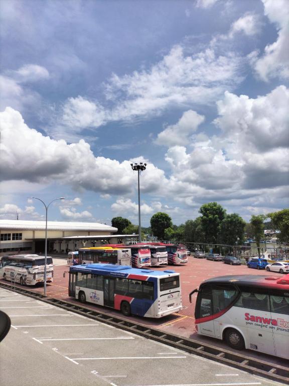 Gambar di galeri bagi Ulfah Mersing di Mersing