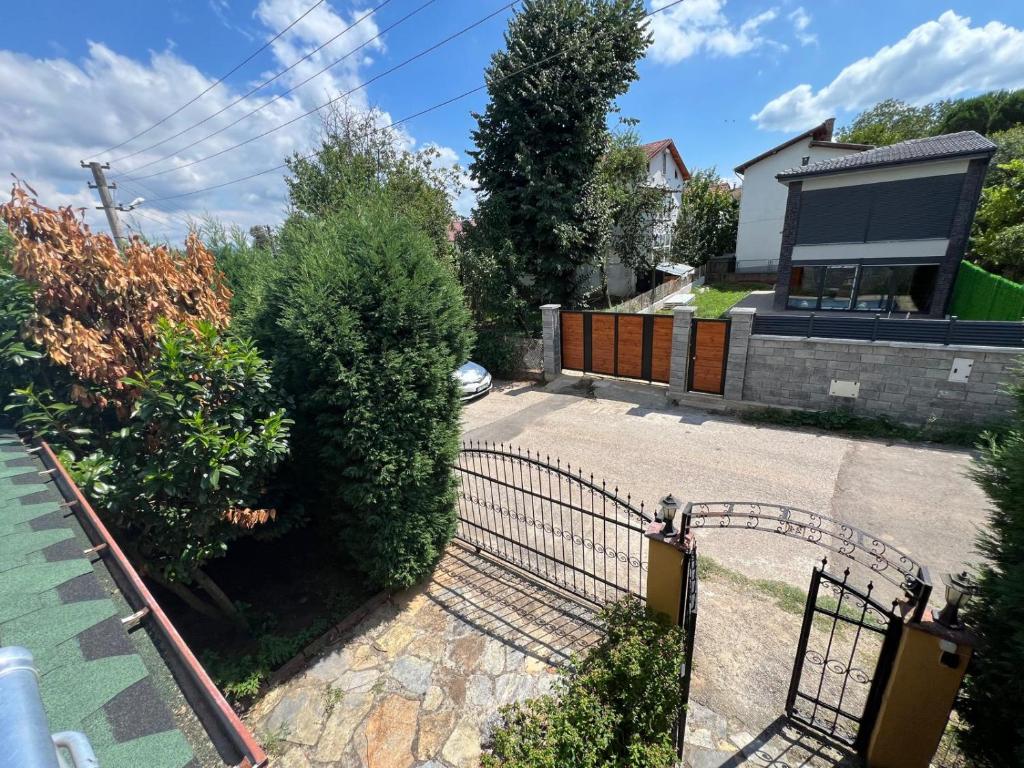 Zahrada ubytování Villa ARDEN