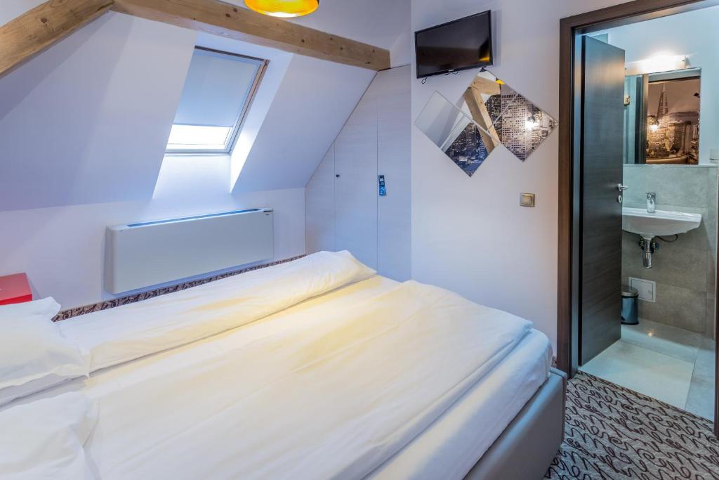 Hotel Bliss - Resim 4